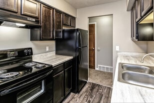 Willow Creek Apartments