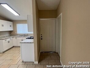 4018 Sunrise Creek Dr in San Antonio, TX - Building Photo - Building Photo