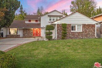 22711 Margarita Dr in Los Angeles, CA - Building Photo - Building Photo