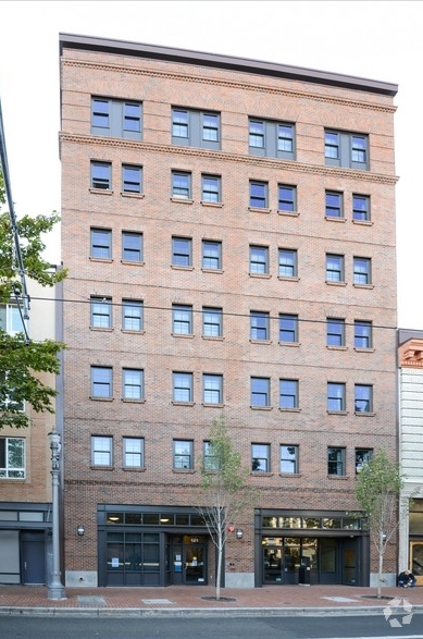 Macdonald West in Portland, OR - Building Photo