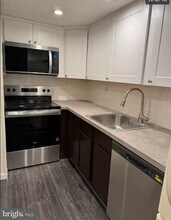 306 Summit House in West Chester, PA - Building Photo - Building Photo