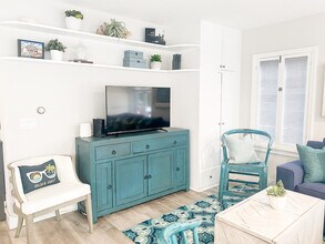 316 Apolena Ave in Newport Beach, CA - Building Photo - Building Photo