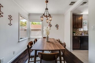 6901 Bertrand Ave in Reseda, CA - Building Photo - Building Photo