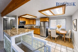 10175 Amaryllis St in Sandy, UT - Foto de edificio - Building Photo