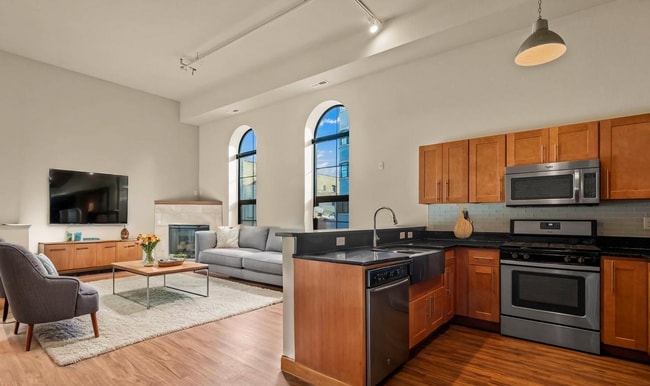 138 W Pittsburgh Ave, Unit 138