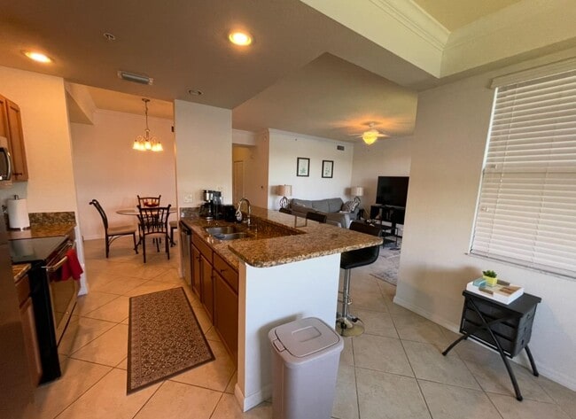 7015 River Hammock Dr, Unit 202 in Bradenton, FL - Building Photo - Building Photo