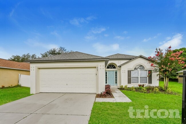 property at 864 Vanderbilt Dr