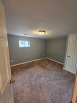 7509 Lenham Dr, Unit 521 in Fort Washington, MD - Building Photo