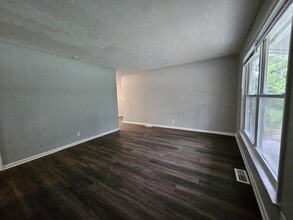 6602 Lennington Dr in Indianapolis, IN - Building Photo - Building Photo