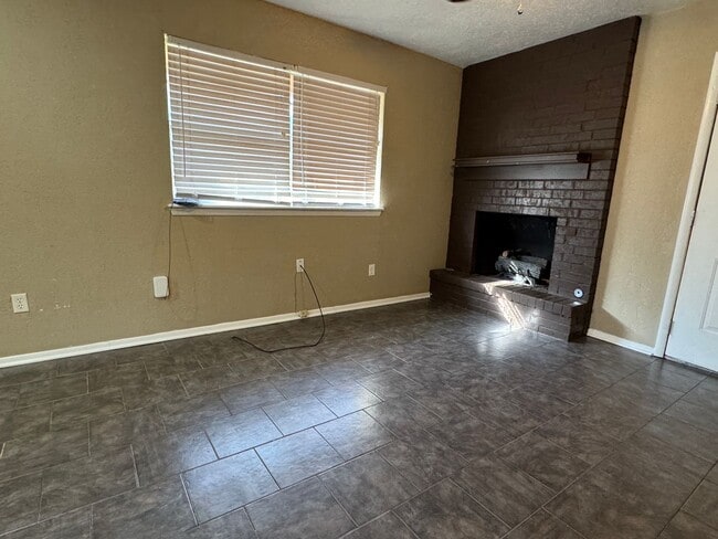 6605 NW Denver Ave in Lawton, OK - Building Photo - Building Photo