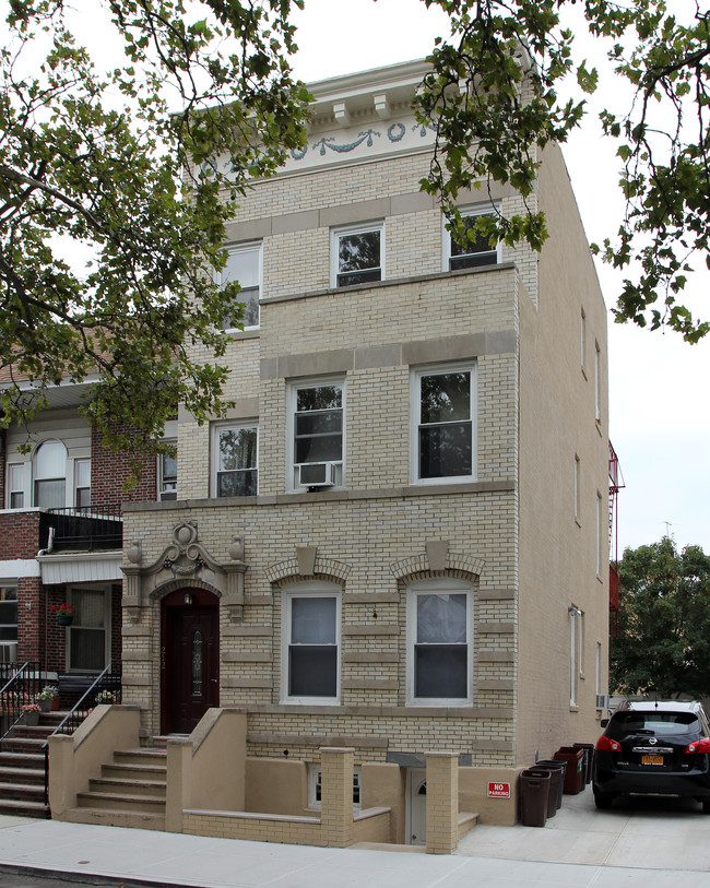 212 88th St in Brooklyn, NY - Foto de edificio - Building Photo