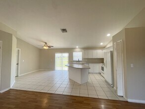 226 Magellan St in Ft. Myers, FL - Building Photo - Building Photo