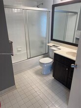 19215 Glenmoor Dr in West Palm Beach, FL - Building Photo - Building Photo