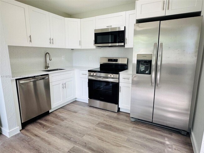 13574 SW 263rd Terrace in Homestead, FL - Building Photo - Building Photo