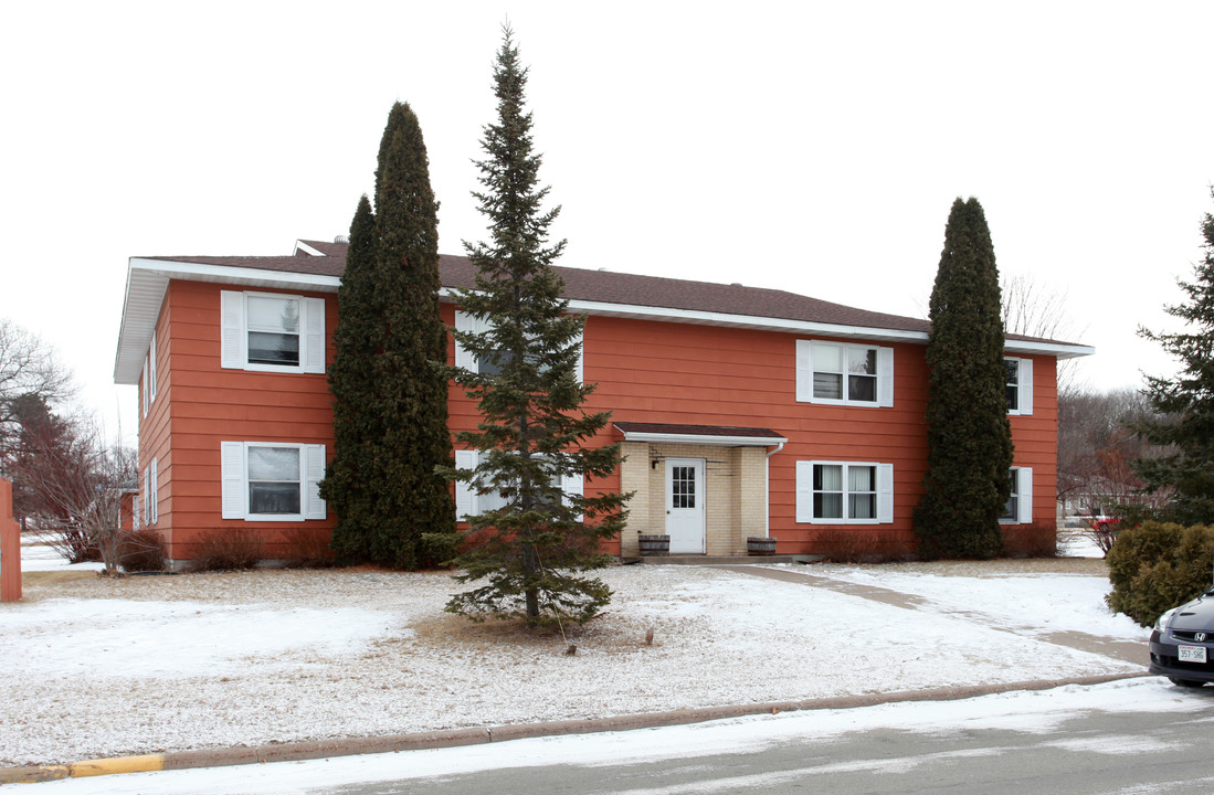 Mikesell Apartments in Menomonie, WI - Building Photo