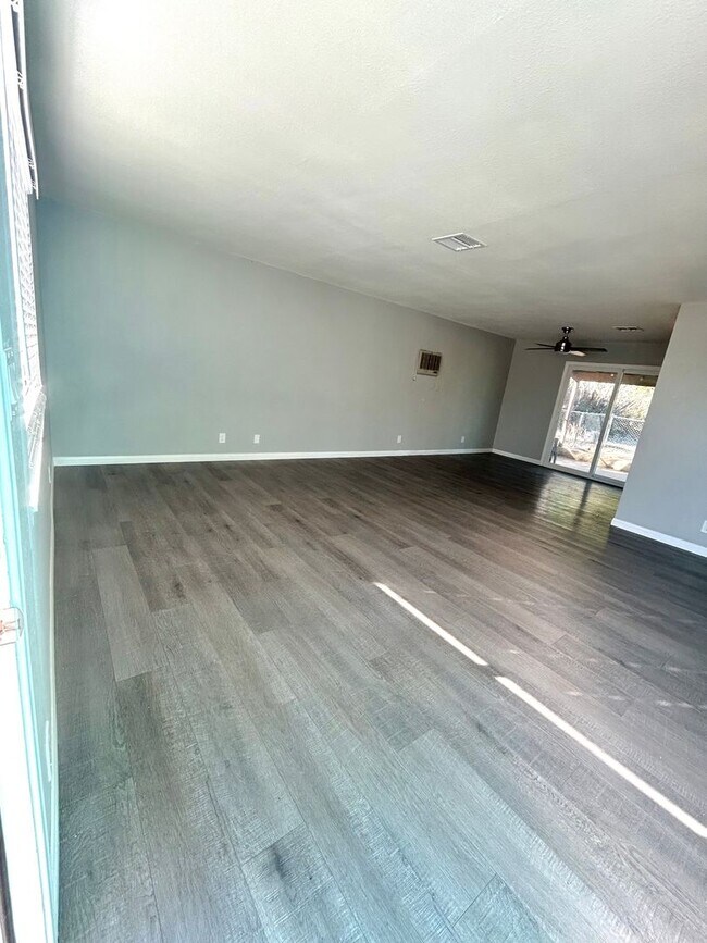 5430 Cahuilla Ave in Twentynine Palms, CA - Building Photo - Building Photo