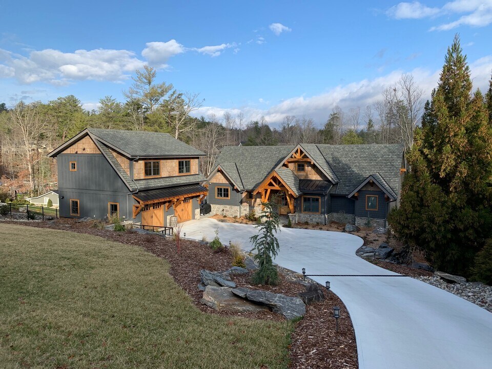 117 Bayshore Dr in Nebo, NC - Building Photo