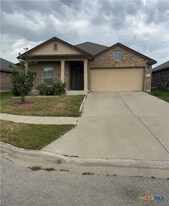 5407 Two Brothers Ln in Killeen, TX - Building Photo
