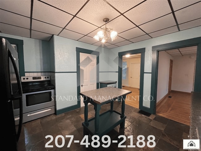 12 Gannett St in Augusta, ME - Foto de edificio - Building Photo