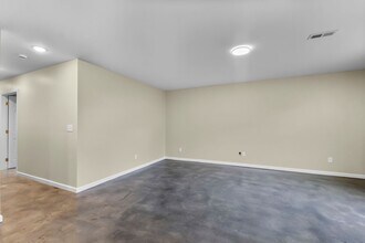 1300 W Mar-Elm St in Scott City, MO - Building Photo - Building Photo