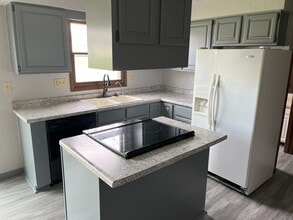 3632 Glenbrooke Ln in Allouez, WI - Building Photo - Building Photo