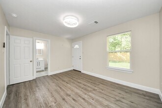 7066 Villa Dr in Houston, TX - Building Photo - Building Photo