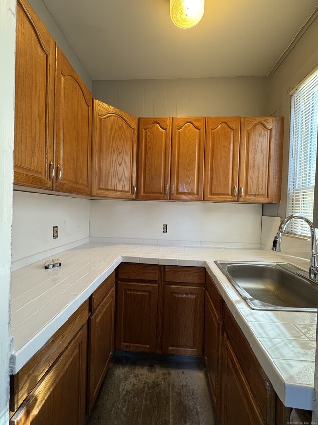 50 Platt St in New Haven, CT - Building Photo - Building Photo