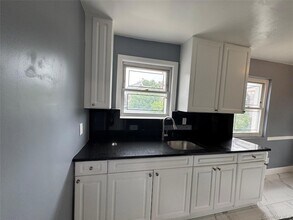 153-32 77th Ave in Queens, NY - Foto de edificio - Building Photo