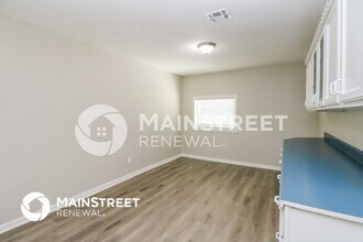 1119 Elmhurst St in Moore, OK - Foto de edificio - Building Photo