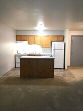 Ridgeview Terrace in Portland, OR - Building Photo - Interior Photo