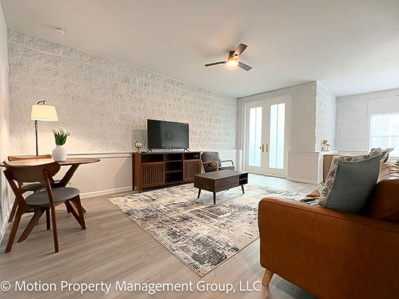 6918 Northside Dr in Chattanooga, TN - Building Photo