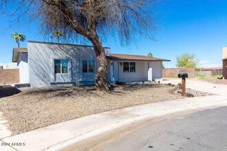 1025 N Menze St in Casa Grande, AZ - Building Photo - Building Photo