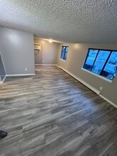 164 Melrose St, Unit 2 in Buffalo, NY - Building Photo - Building Photo