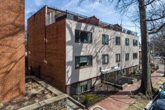 Ledroit Place in Washington, DC - Building Photo - Building Photo