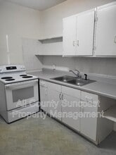 4621 17th Ave N in St. Petersburg, FL - Building Photo - Building Photo