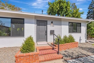 1130 Castro St in Mountain View, CA - Building Photo - Building Photo