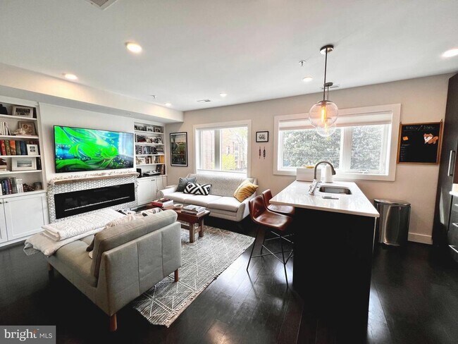 property at 1331 K St SE