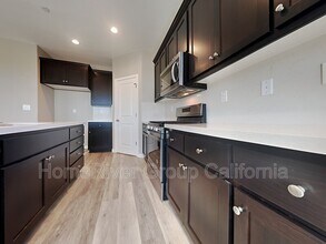 2348 Aerostar Way in Sacramento, CA - Building Photo - Building Photo