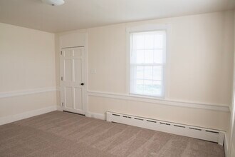 488 S Colebrook Rd in Manheim, PA - Building Photo - Building Photo