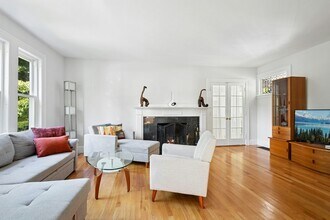 231 Lagrange St in Boston, MA - Building Photo - Building Photo