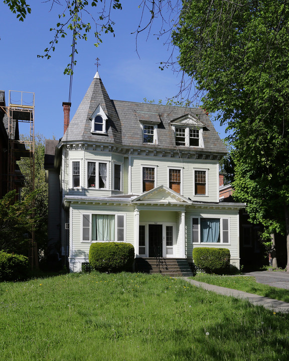 702 Madison Ave in Albany, NY - Building Photo