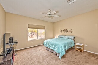 2541 Libretto Ave in Henderson, NV - Building Photo - Building Photo