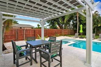 751 100th Ave N in Naples, FL - Building Photo - Building Photo