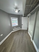 1813 S Lawndale Ave in Chicago, IL - Building Photo - Building Photo