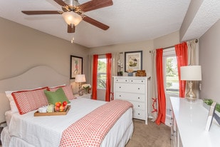 Centro at Davie Apartments in Davie, FL - Building Photo