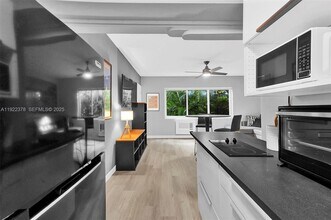 10076 E Bay Harbor Dr in Bay Harbor Islands, FL - Building Photo - Building Photo