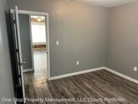 225 Lexington Rd photo'