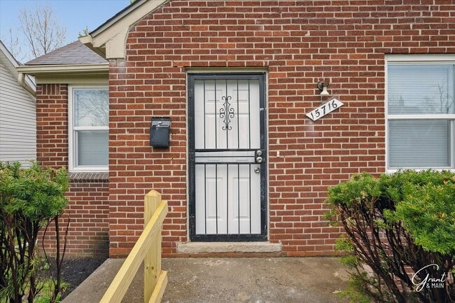 15716 Patton St in Detroit, MI - Building Photo - Building Photo