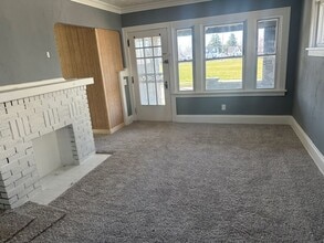 1149 E 177th St in Cleveland, OH - Building Photo - Building Photo