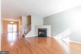 556 Cork Cir in West Chester, PA - Building Photo - Building Photo